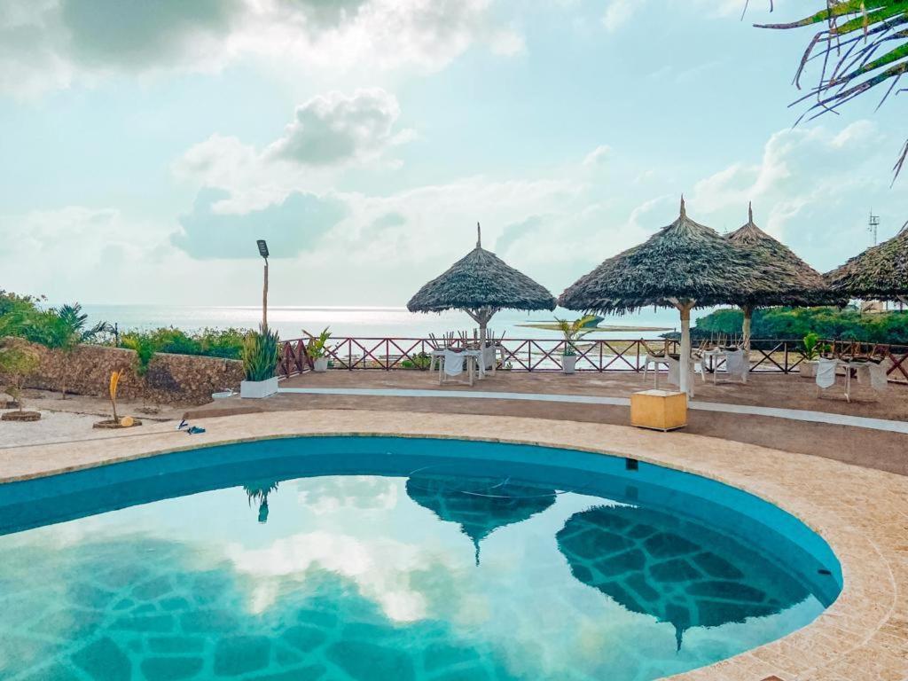 Met Beach Resort Малинди Екстериор снимка