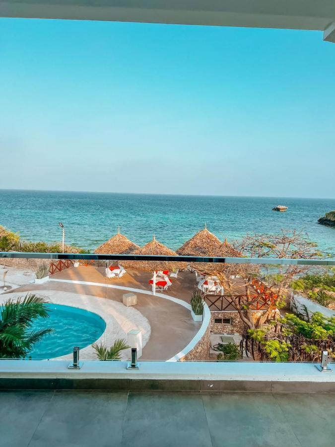 Met Beach Resort Малинди Екстериор снимка