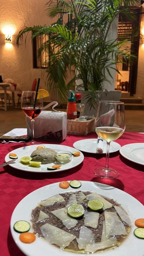 Met Beach Resort Малинди Екстериор снимка