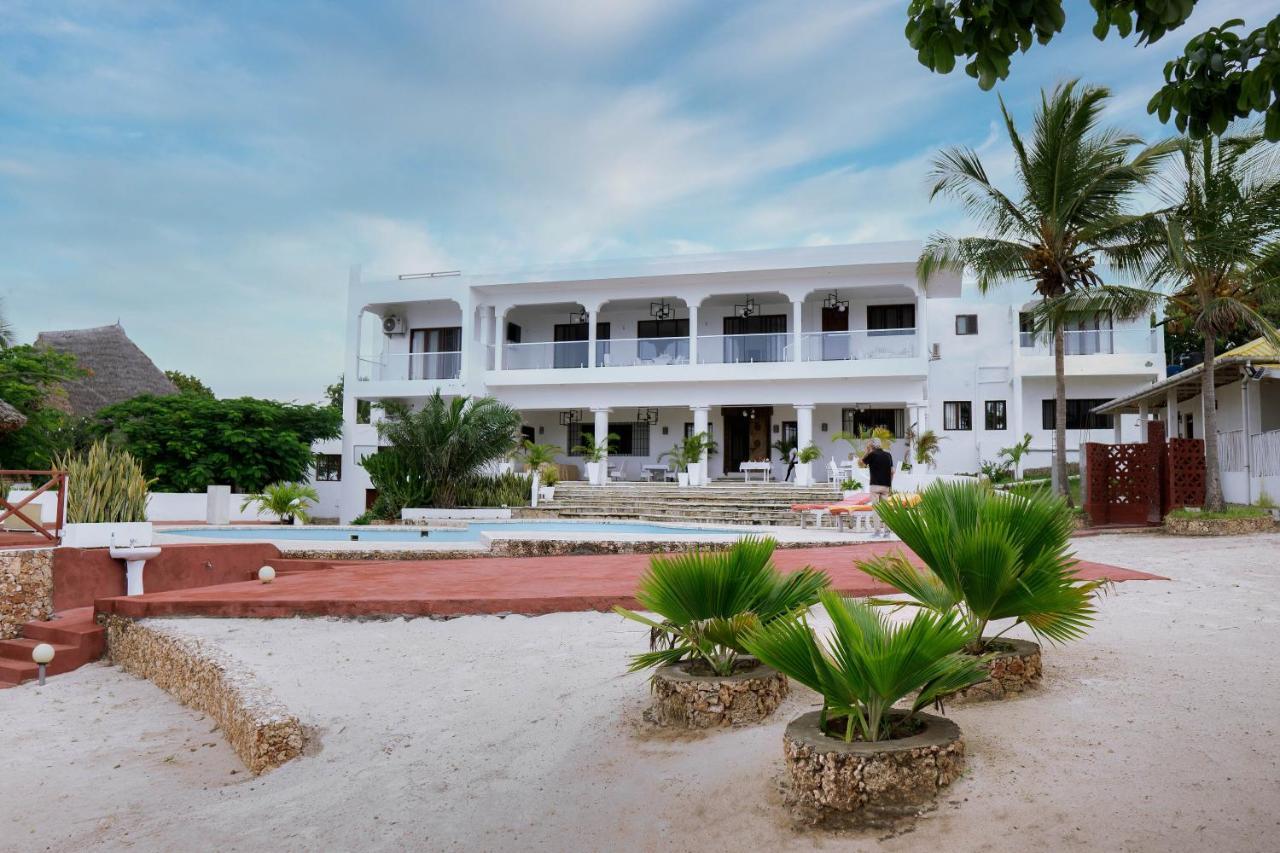 Met Beach Resort Малинди Екстериор снимка